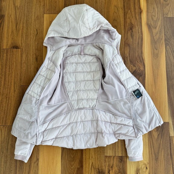 Lululemon Down For It All Jacket in Porcelain Pink size 6 - Picture 14 of 15